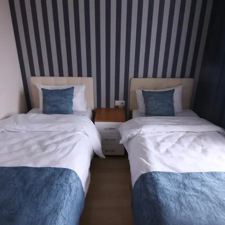 Gulay Hotel *